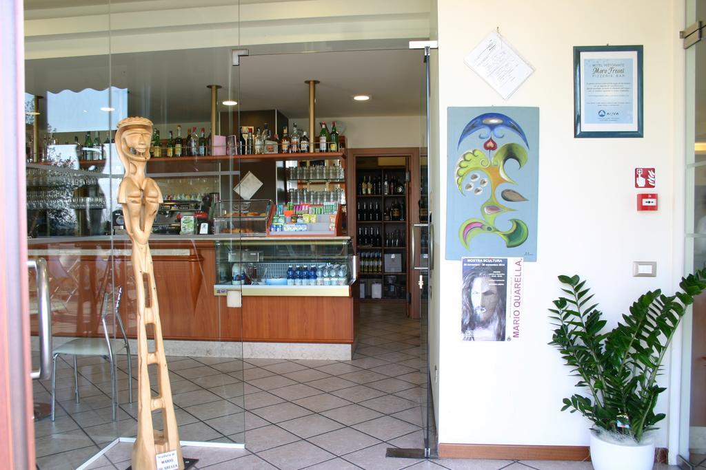 Hotel Moro Freoni ซานเปียโตร อิน กาเรียโน ภายนอก รูปภาพ